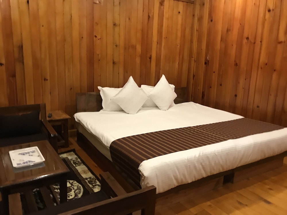 hotel kuenphen norbuding