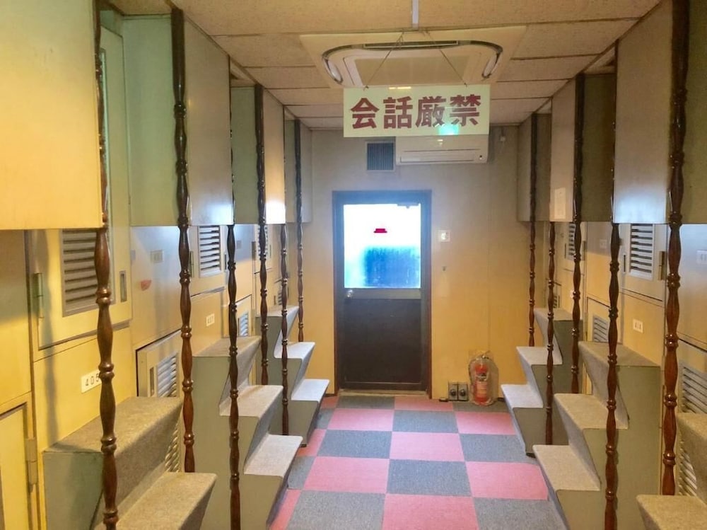 capsule hotel block room
