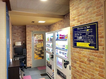 capsule hotel block room