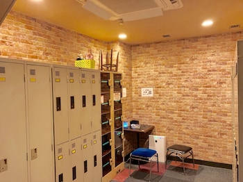 capsule hotel block room