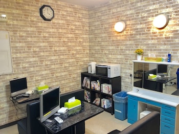 capsule hotel block room