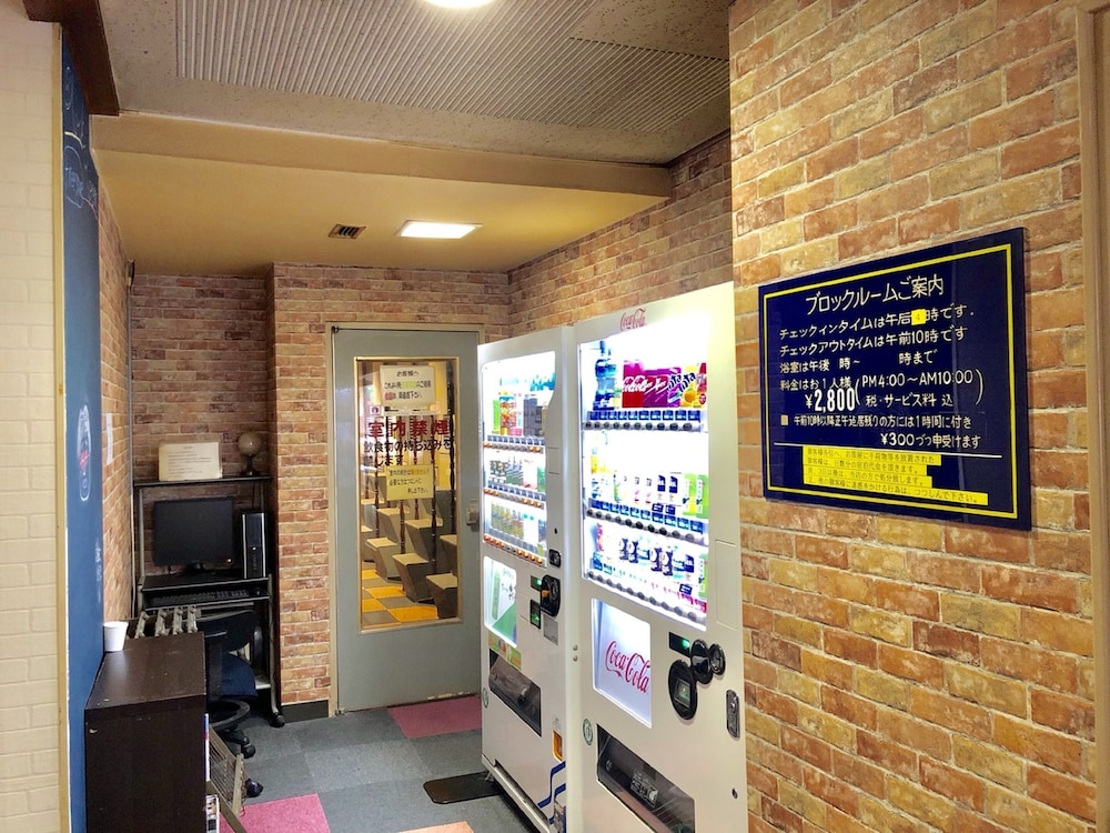 capsule hotel block room