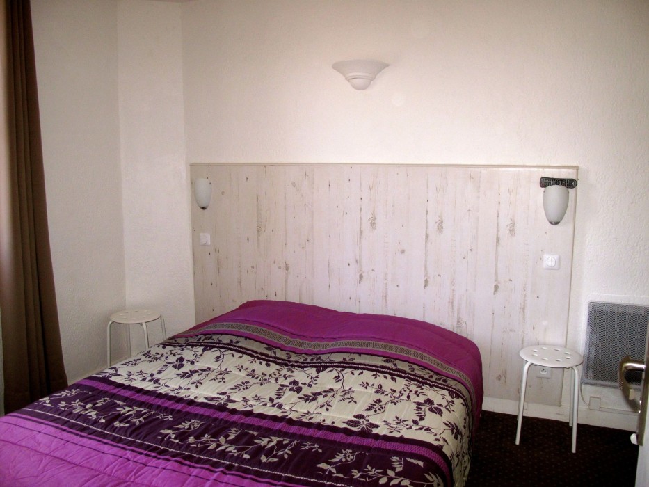 Nouvel Hotel,Saint-Raphael>>Roquefort-Les-Pins,2 star