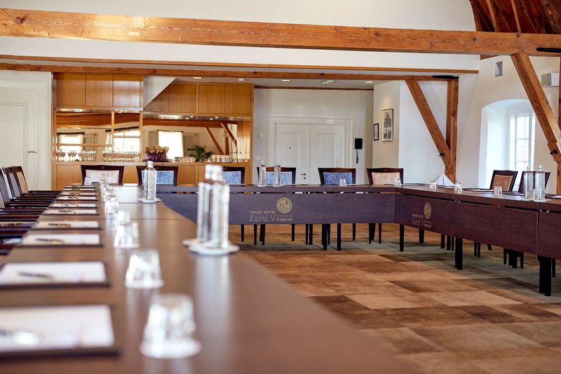 grand hotel karel v