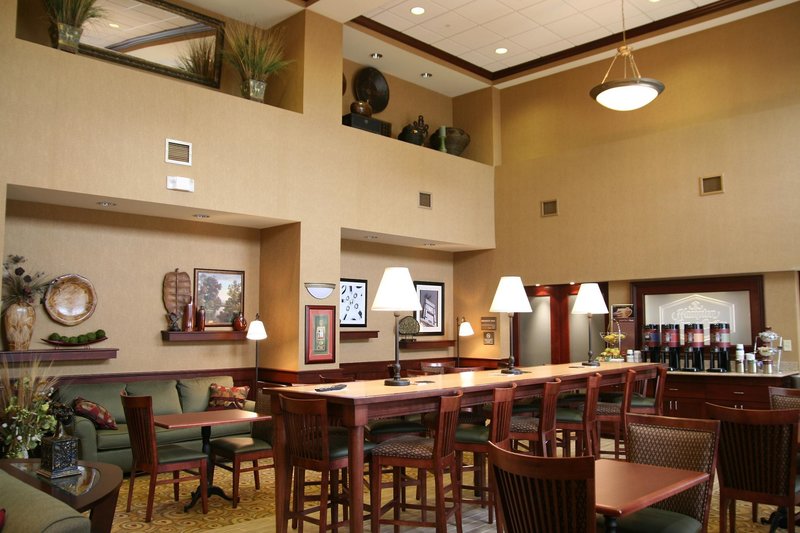 hampton inn and suites greensburg