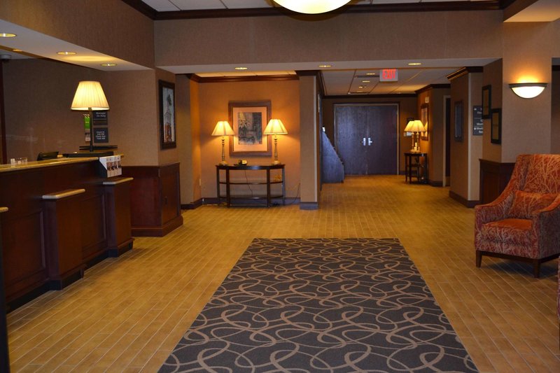 hampton inn and suites greensburg