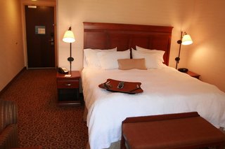 hampton inn and suites greensburg