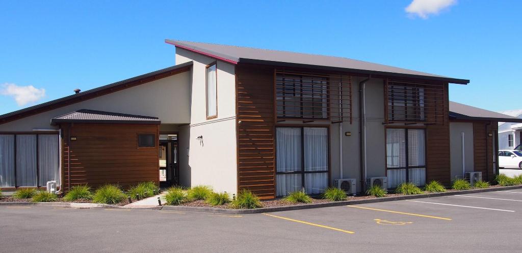 totara lodge