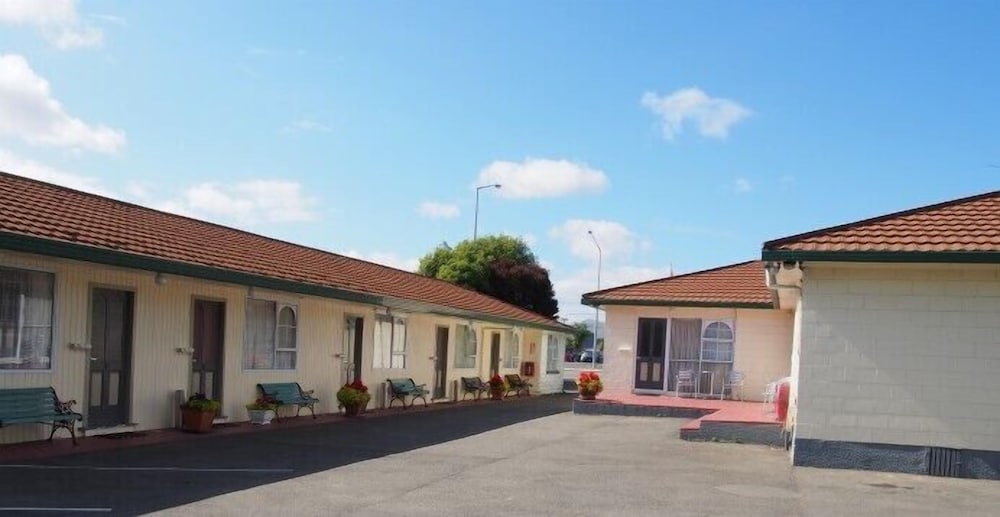 earnslaw motel