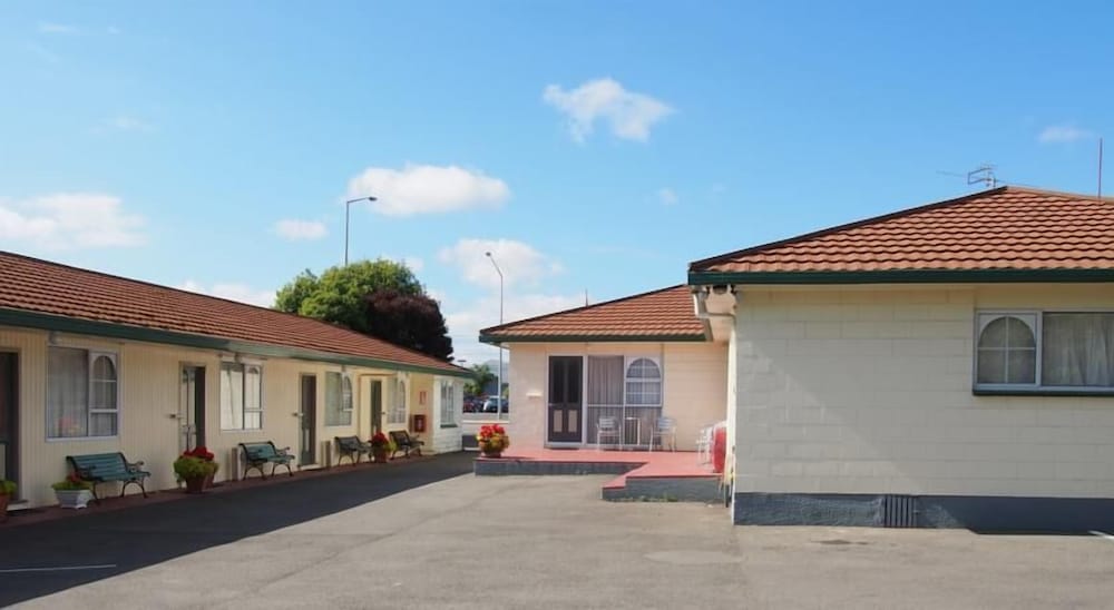 earnslaw motel