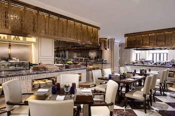 radisson blu forest manor shanghai hongqiao