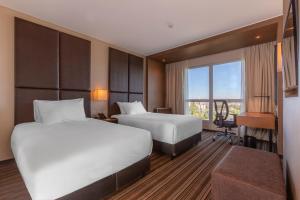 Hilton Garden Inn Neuquen,Neuquén>>Neuquen,4 star