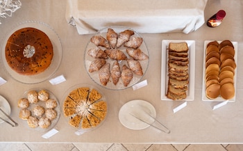 moma hotel cannigione