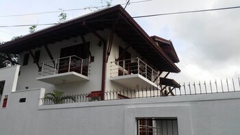 ayansa