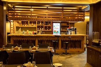 busy bee resort pokhara
