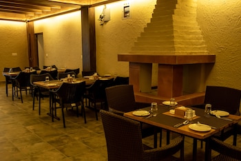 busy bee resort pokhara