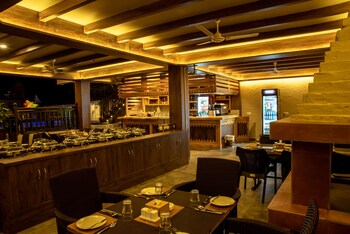 busy bee resort pokhara