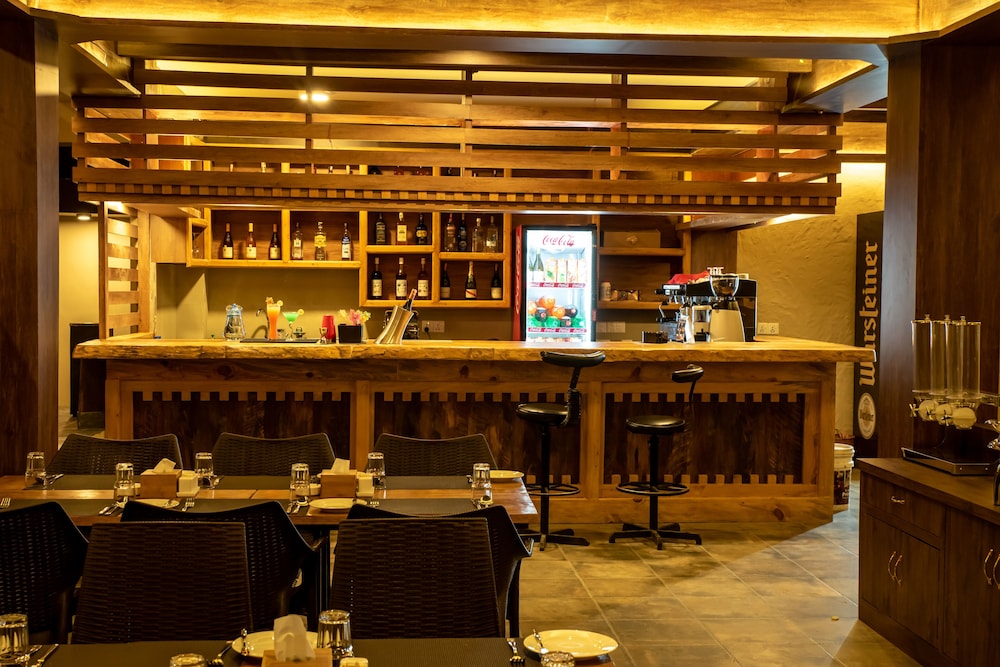 busy bee resort pokhara