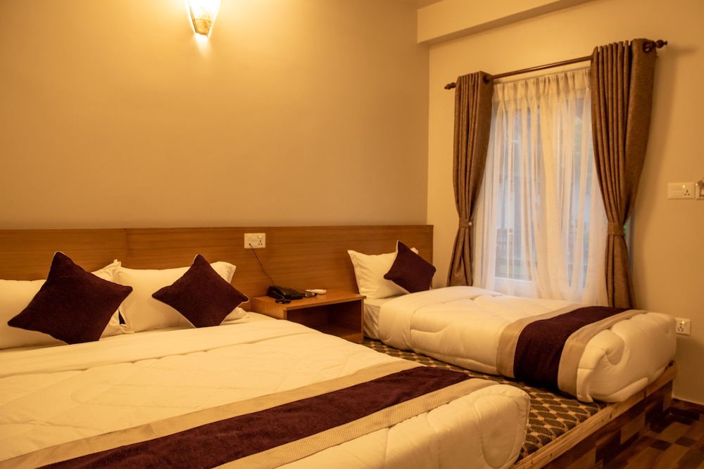 busy bee resort pokhara