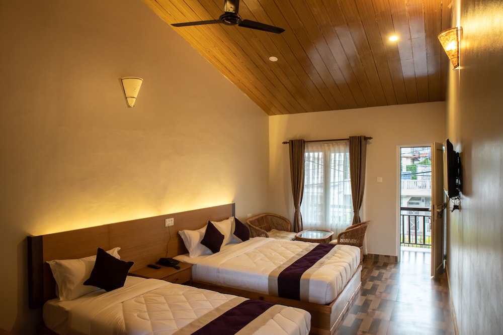 busy bee resort pokhara
