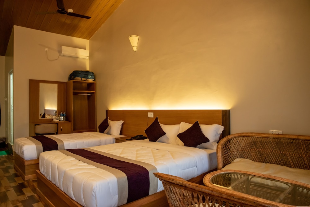 busy bee resort pokhara