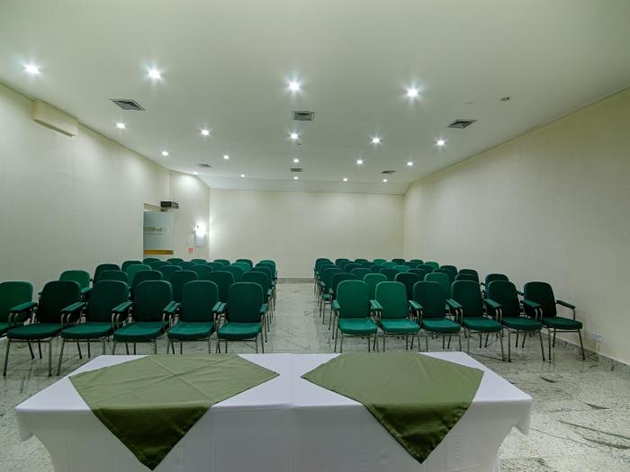 hotel golden park curitiba by nacional inn