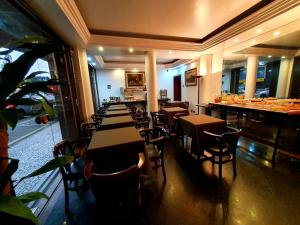 Golden Star,Matriz>>Curitiba,3 star