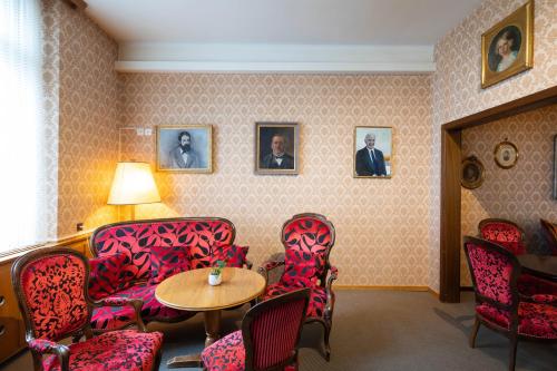 parkhotel schoenegg