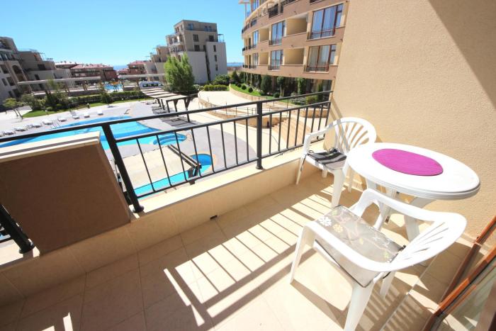 menada luxor apartments