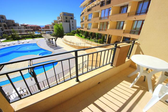 menada luxor apartments