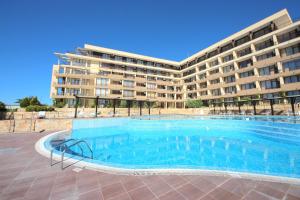 menada luxor apartments