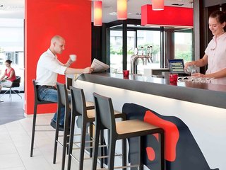 Ibis Basel Bahnhof,Munchenstein>>Basel,2 star