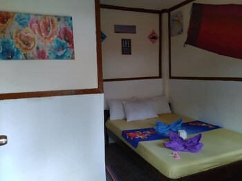 sun valley inn hostel