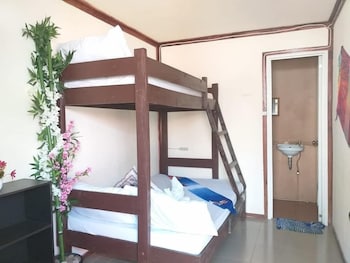 sun valley inn hostel