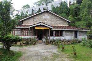 Rose Villa Heritage Bungalow No 9,Takdah>>Darjeeling,3 star