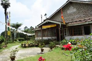 Rose Villa Heritage Bungalow No 9,Takdah>>Darjeeling,3 star