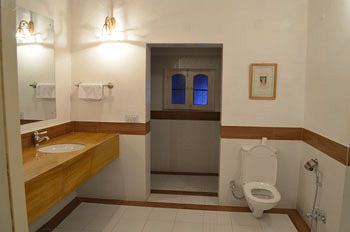 hotel bhairon vilas