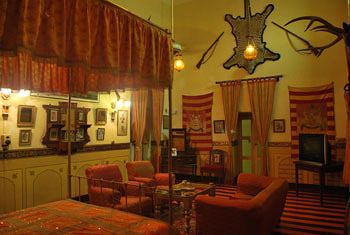 hotel bhairon vilas