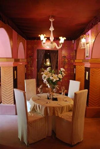 hotel bhairon vilas