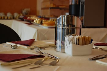 Hotel Villa Glicini,Metropolitan City Of Turin>>Alessandria,4 star