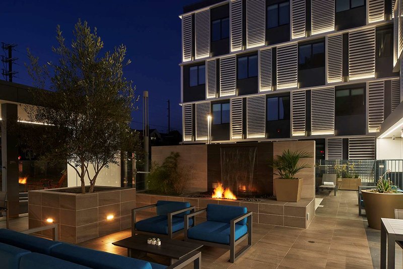 hotel mariposa los angeles