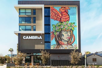 cambria hotel downtown phoenix convention center