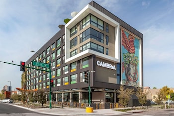 cambria hotel downtown phoenix convention center