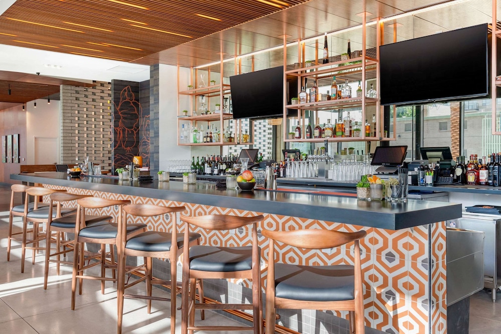 cambria hotel downtown phoenix convention center