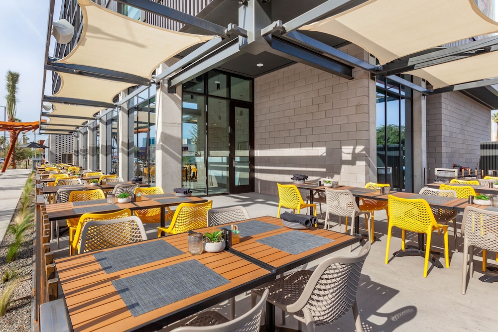 cambria hotel downtown phoenix convention center