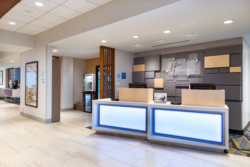 hol inn exp and suites romeoville joliet north