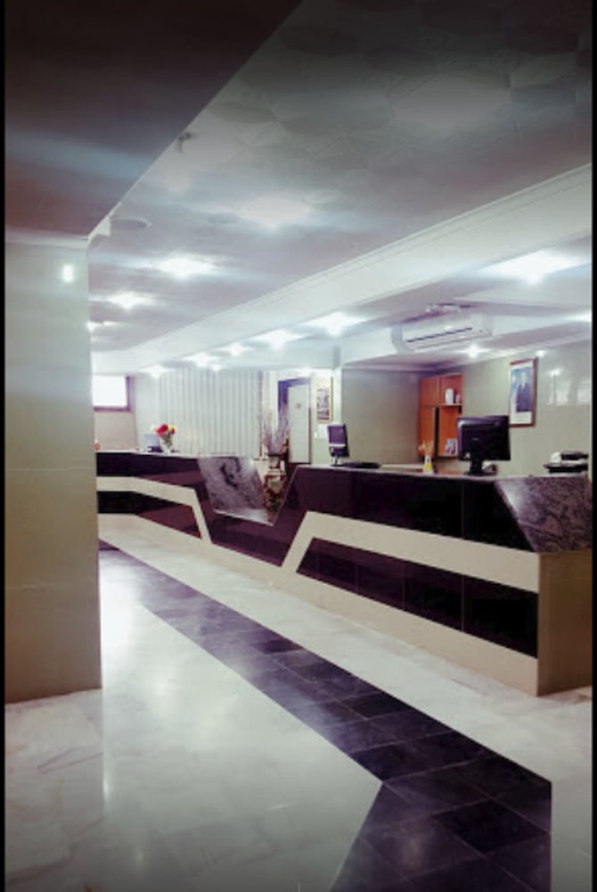 el biar hotel