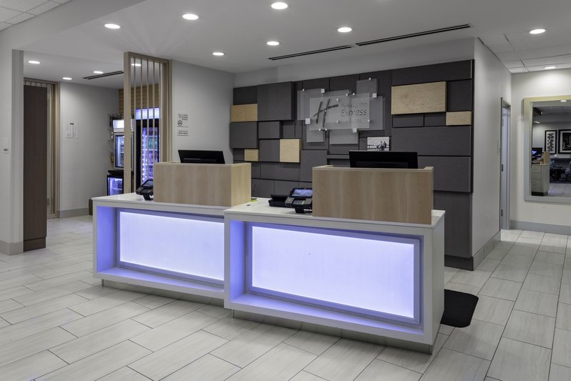 holiday inn exp and sts wilmington west medical park