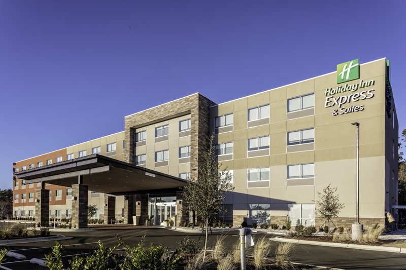 holiday inn exp and sts wilmington west medical park