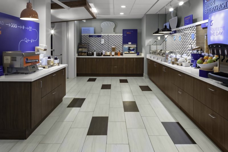 holiday inn exp and sts wilmington west medical park